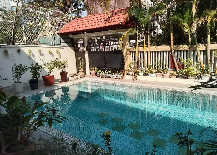 Room 12 - Studio In A Villa 5Mn Walk From The Royal Palace With Swimming Pool